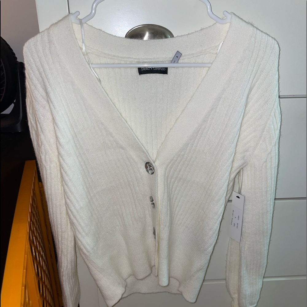 NWT Stella & Lorenzo White Cropped Cardigan